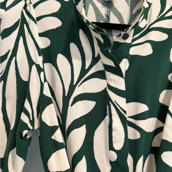 H&M Green and White Leaf Print Long Sleeve Dress Puff-Sleeve - Picture 10 of 12